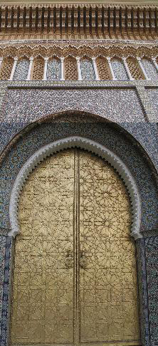 <다르 엘 막젠 왕궁의 정문>